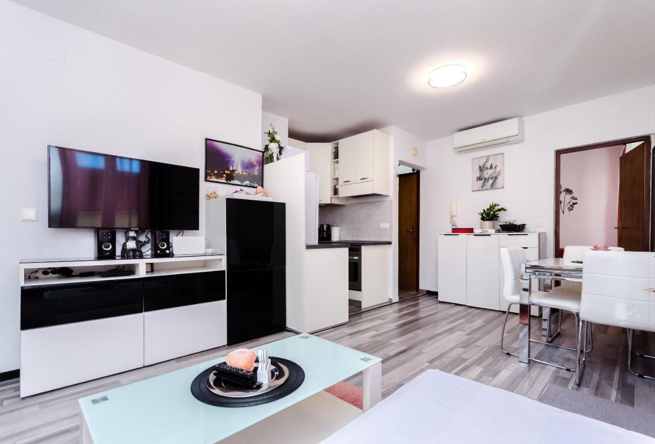 Apartment Mare Врсар Екстер'єр фото