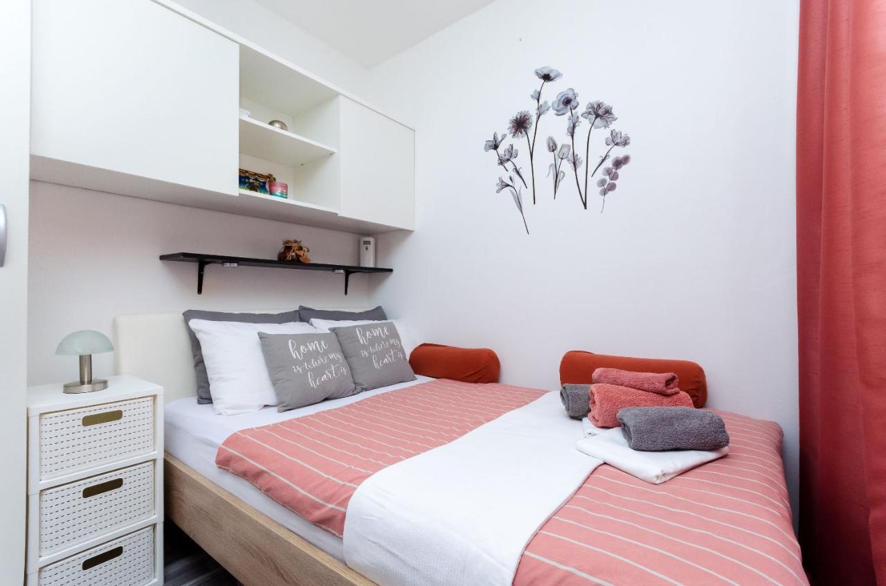 Apartment Mare Врсар Екстер'єр фото